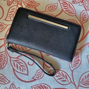 Steve Madden Wallet Wristlet